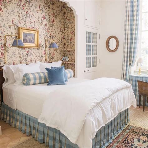 40 French Country Bedrooms to Make You Swoon