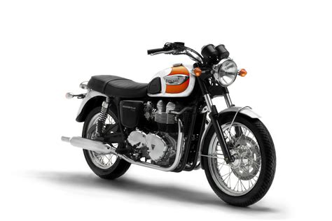 TRIUMPH Bonneville T100 (2004-2005) Specs, Performance & Photos ...