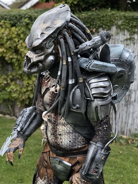 Pin by Israel Olivares on Predator | Predator costume, Predator artwork ...