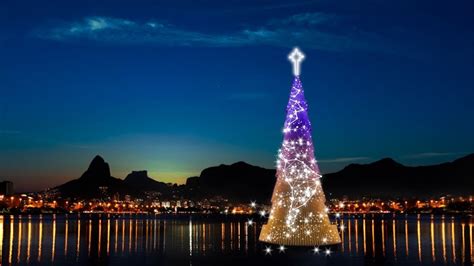 Christmas Tree in Rio de Janeiro - ArchiPanic