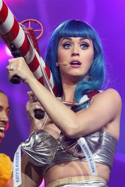 California Dreams Tour Performance In Montreal - Katy Perry Photo (23435902) - Fanpop