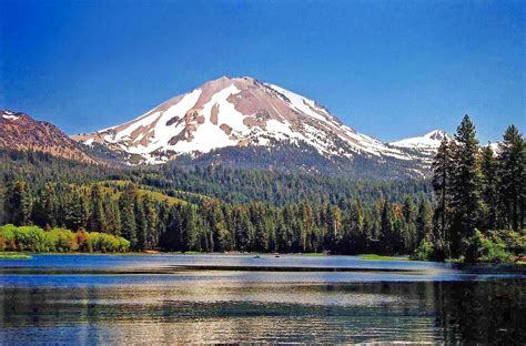 Lassen Peak from Manzanita Lake : Photos, Diagrams & Topos : SummitPost