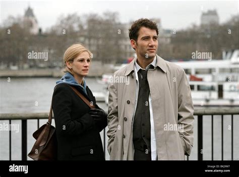 CLOSER (2004) JULIA ROBERTS, CLIVE OWEN CLOS 001-021 Stock Photo - Alamy