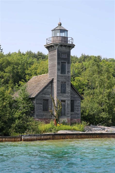 Munising Visitor's Bureau - Grand Island