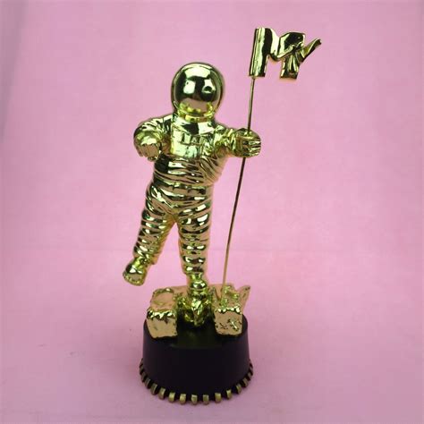 Authentic Gold Plated Mtv Awards Moonman American Music Trophy Replica ...