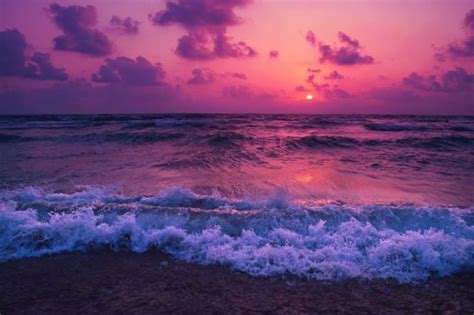 30 Beautiful Ocean Wallpapers and Beach Backgrounds (Tablet, Desktop, and Smartphone ...