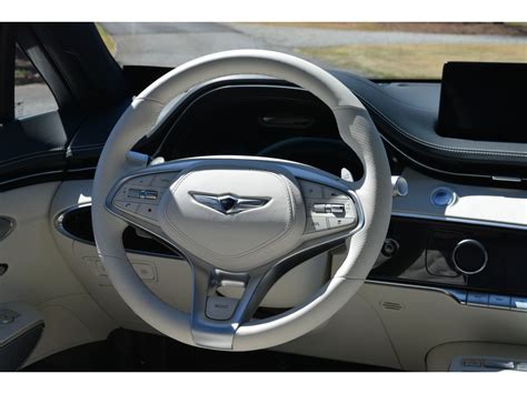 2025 Genesis Electrified GV70: 80 Interior Photos | U.S. News