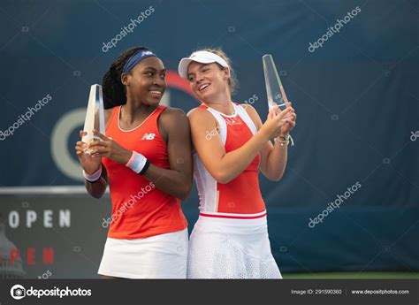 Coco Gauff Usa Caty Mcnally Usa Celebrate Doubles Championship Citi – Stock Editorial Photo ...