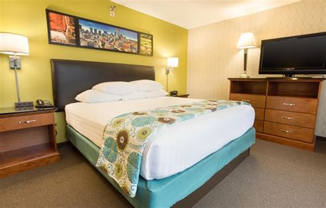 Drury Inn & Suites Houston The Woodlands - Drury Hotels