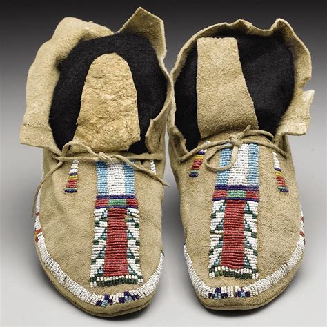 Native American Moccasins & Footwear - Native American Crafts