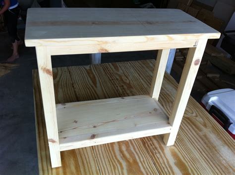 Ana White | Narrow Modifed End Table - DIY Projects