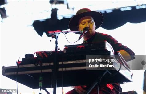 Sohn (Musician) Photos and Premium High Res Pictures - Getty Images