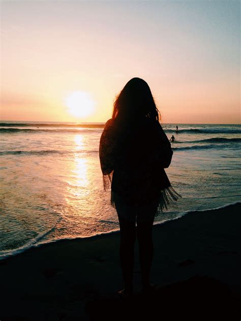 Beach Tumblr Photography, Girl Photography Poses, Sunset Photography ...