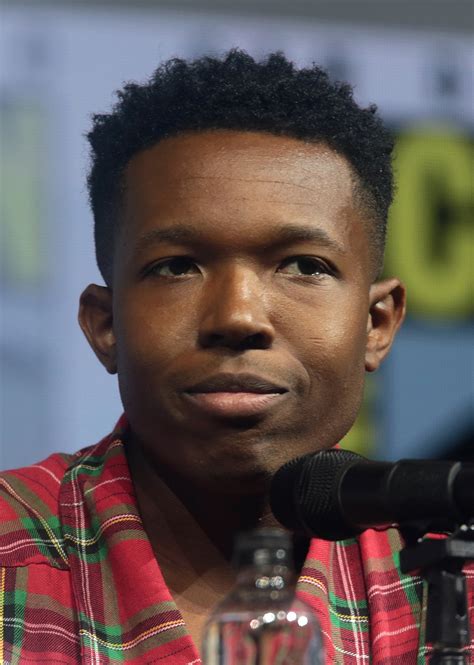 Denzel Whitaker - Wikipedia