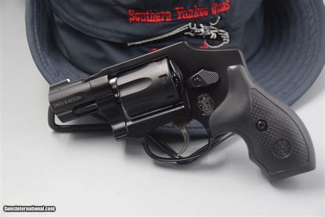 S&W MODEL 351C SNUB-NOSE .22 MAGNUM REVOLVER