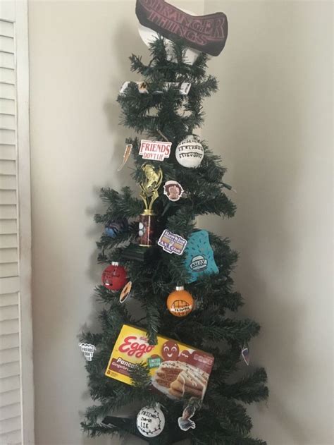 Stranger things Christmas tree | Stranger things christmas, Christmas ...