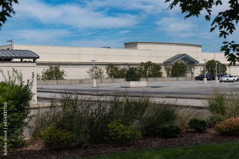 Empty parking lot at a mall shopping center Stock Photo | Adobe Stock