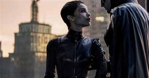 The Batman: Zoë Kravitz's Catwoman Costume as Selina Kyle | POPSUGAR Fashion