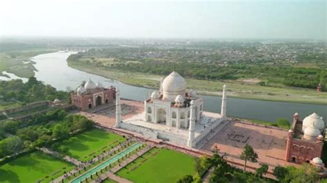 Taj Mahal, India: Aerial view of of icon... | Stock Video | Pond5