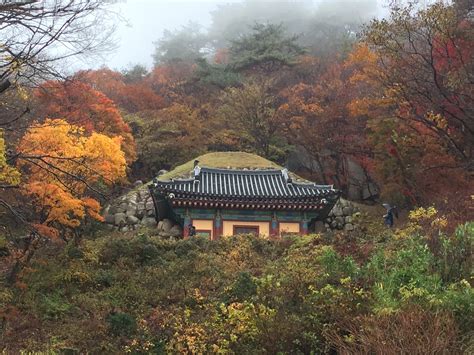 Seokguram Grotto 2 Gyeongju - Travelling Welshman