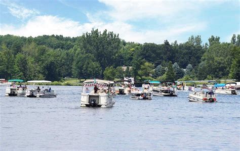 boating - Canadian Lakes, Michigan