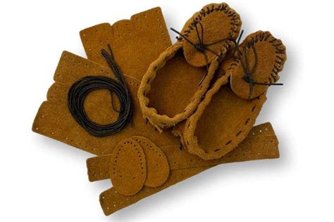 Best leather craft kits: Easy leatherworking projects (2024)