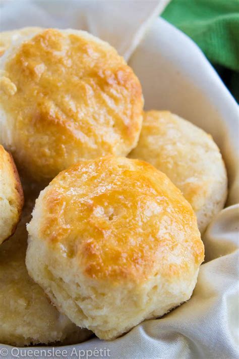 Perfectly Flaky Buttermilk Biscuits ~ Recipe | Queenslee Appétit