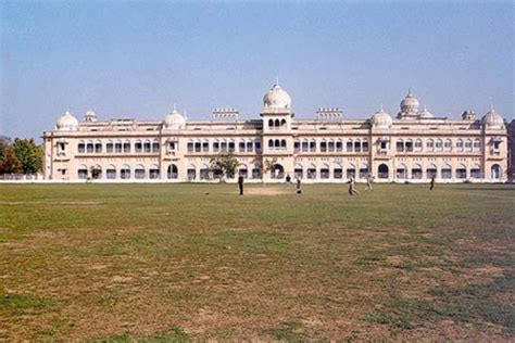 Lucknow University (LU) Lucknow: Admission, Fees, Courses, Placements ...