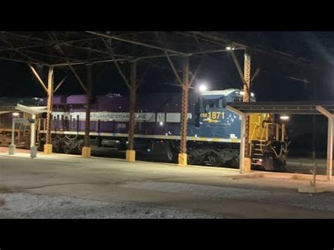 CSX 1871 Atlantic Coast Line Heritage Unit Leads CSX I032 Intermodal ...