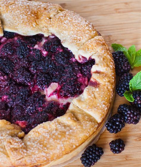 Blackberry Pie with Cream Cheese (video) - Tatyanas Everyday Food