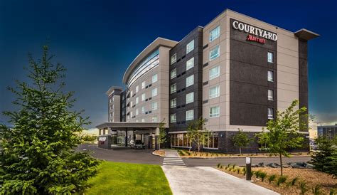 Courtyard by Marriott Winnipeg Airport in Winnipeg | Best Rates & Deals ...