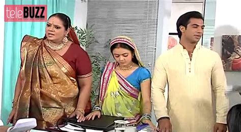 Ahem & Gopi GET ARRESTED by Kokila in Saath Nibhana Saathiya 28th May ...