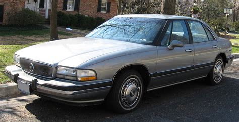 1995 Buick LeSabre - Information and photos - MOMENTcar