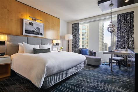 Best Chicago Hotels with View - Go Visit Chicago