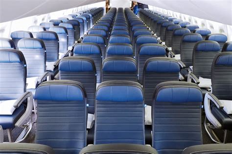 Where to Sit When Flying United's 767-300ER: Economy