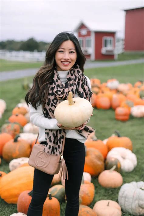 15 Best Pumpkin Patch Outfits For You! | SLECK