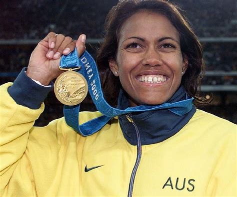 Cathy Freeman Biography - Childhood, Life Achievements & Timeline