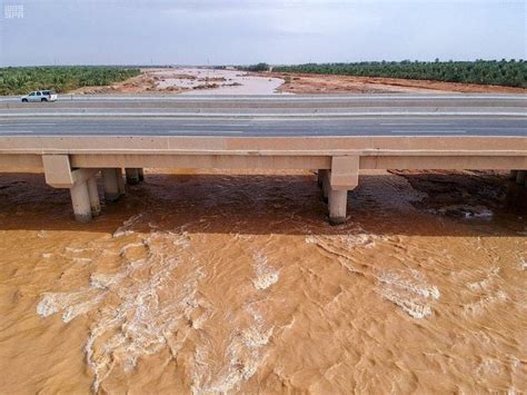 IN PICTURES: After rains, Wadi al-Rummah in Saudi’s Qassim comes back ...