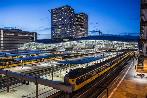 Utrecht Centraal genomineerd voor titel mooiste station van Nederland | De Utrechtse Internet ...