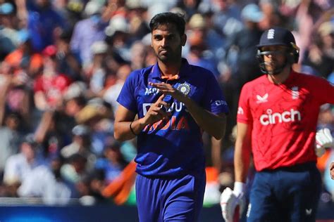 Bhuvneshwar Kumar Profile - Cricket Player, India | News, Photos, Stats ...