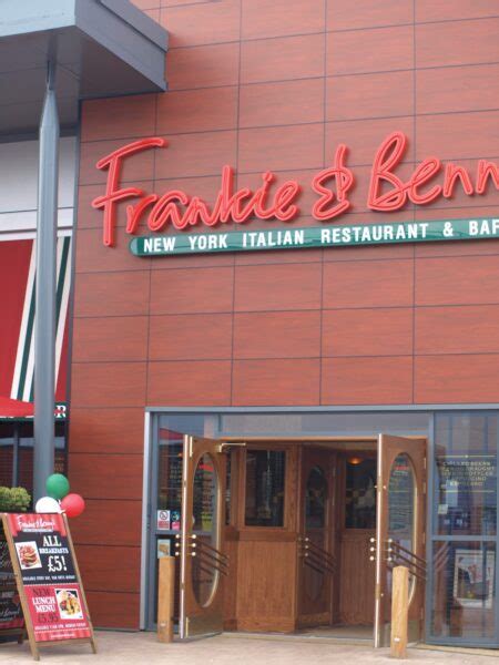 Frankie and Benny's Review