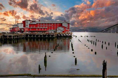 11 Best Hotels in Astoria, Oregon 2023