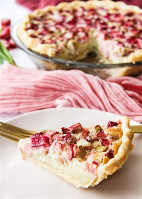 Rhubarb Custard Pie - A Pretty Life In The Suburbs