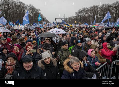 Sahra wagenknecht rally hi-res stock photography and images - Alamy