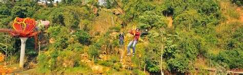 Mesmerized by the untamed beauty of the Dải Yếm Mộc Châu waterfall