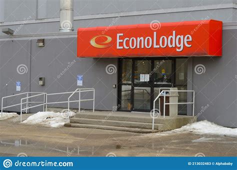 Econo Lodge Hotel editorial stock photo. Image of motel - 213032483