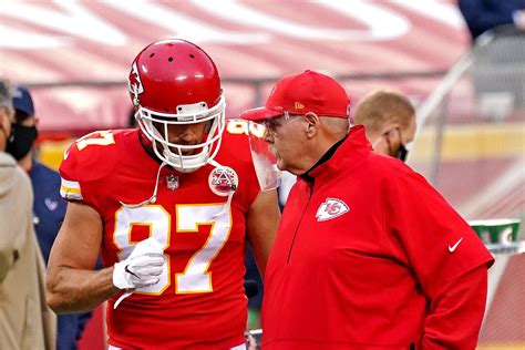 Chiefs’ Travis Kelce highlights changes of new-look offense - Arrowhead ...