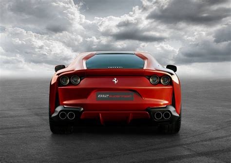 Official: 2018 Ferrari 812 Superfast - GTspirit