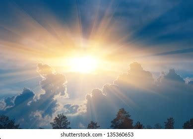 87,610 Sunlight Through Clouds Images, Stock Photos, 3D objects ...