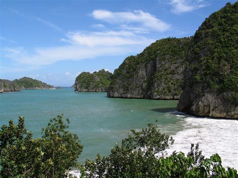 15 Unforgettable Beaches in Luzon, Philippines (Plus How to Get There ...